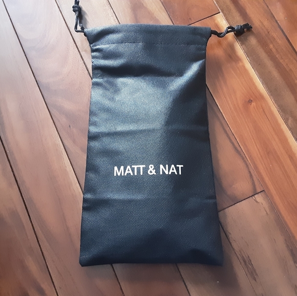 BRAND NEW Matt and Nat Nia Zipper Wallet - Picture 5 of 5